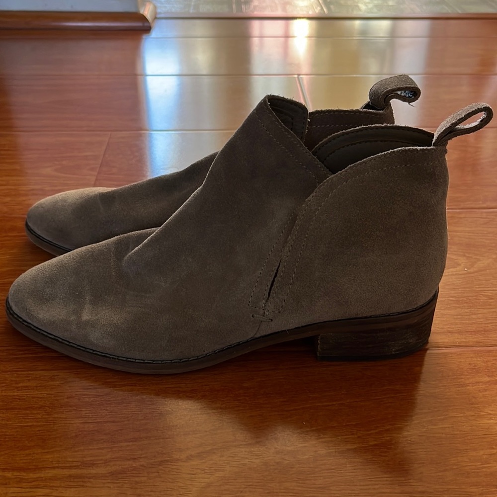 Dolce vita booties size 7.5